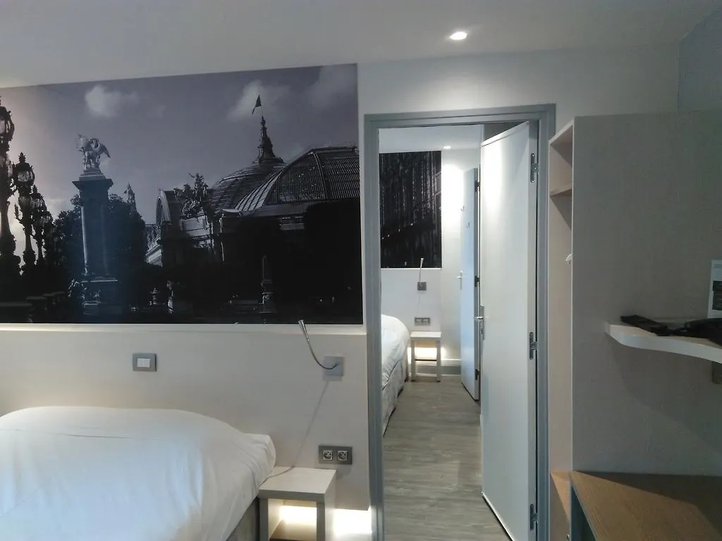 Hotel Kyriad 12 - Nation París